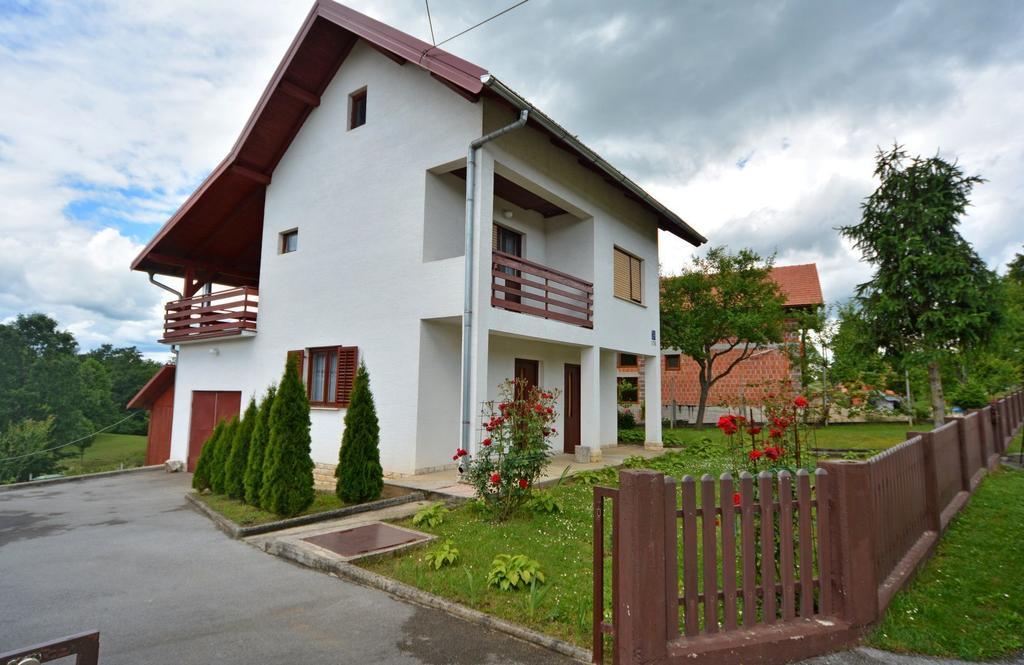Korana Apartment Slunj Phòng bức ảnh